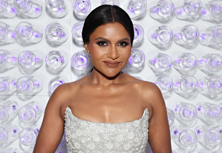 Fans Worry Over Mindy Kaling’s Striking Weight Loss