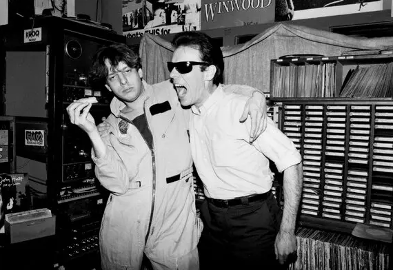 Los Angeles Radio Legend Jed the Fish Dies at 69
